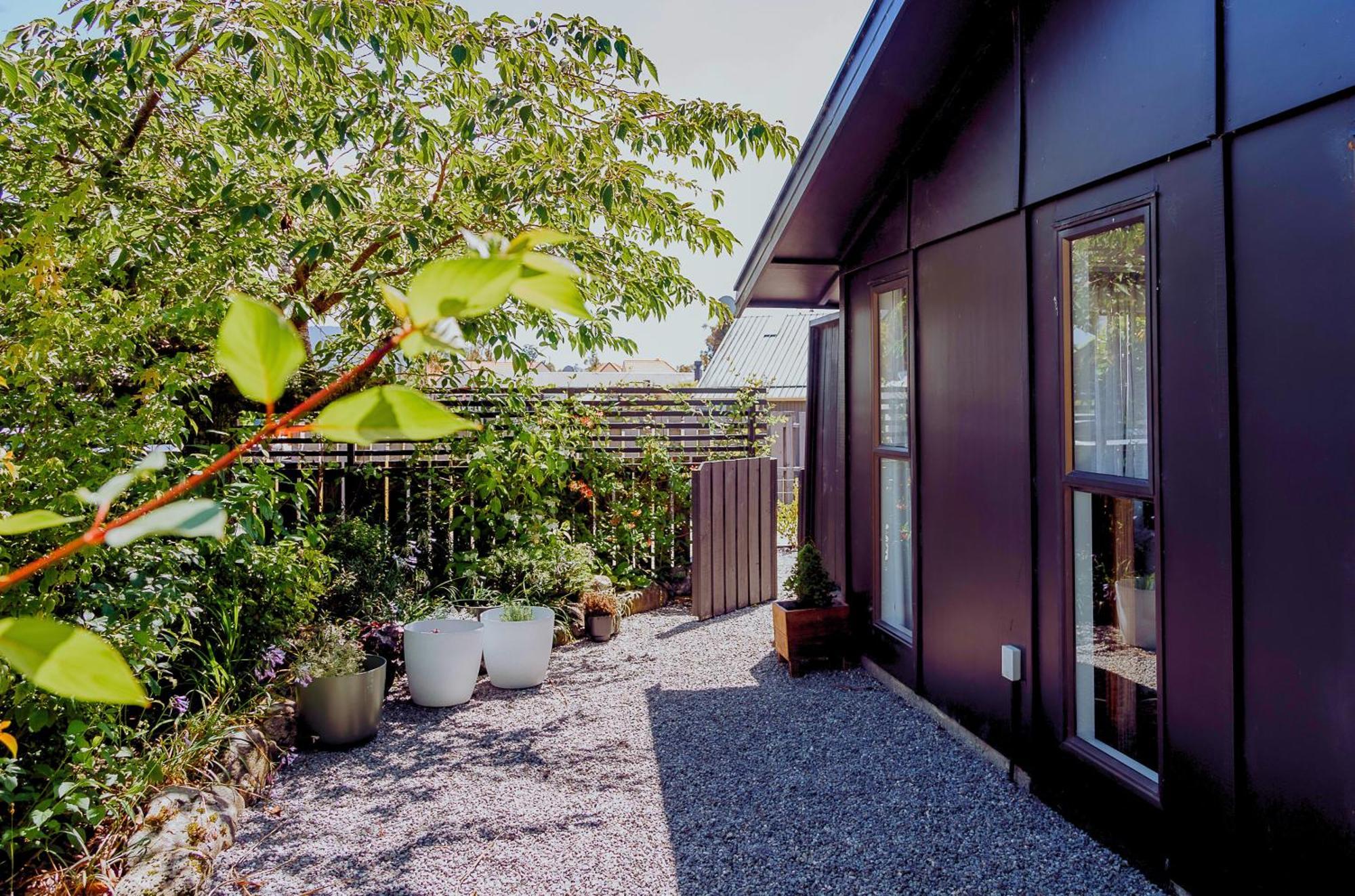 Two Four Cron Franz Josef Villa Exterior photo
